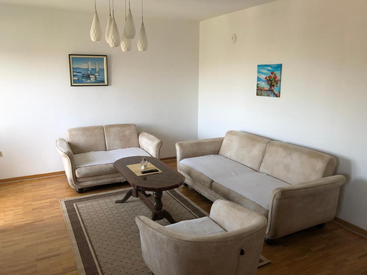 Square Apartment 波德戈里察 外观 照片