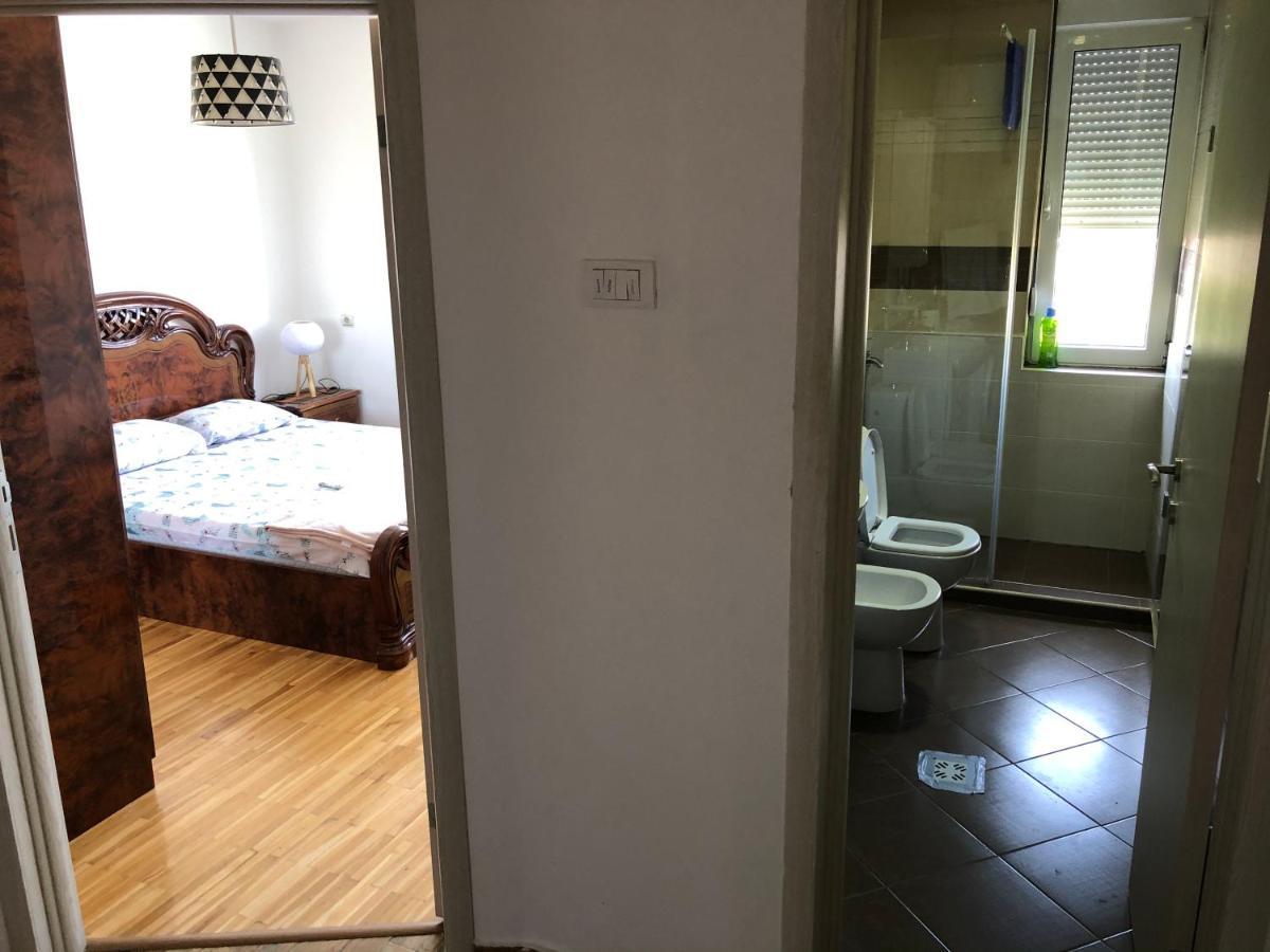 Square Apartment 波德戈里察 外观 照片